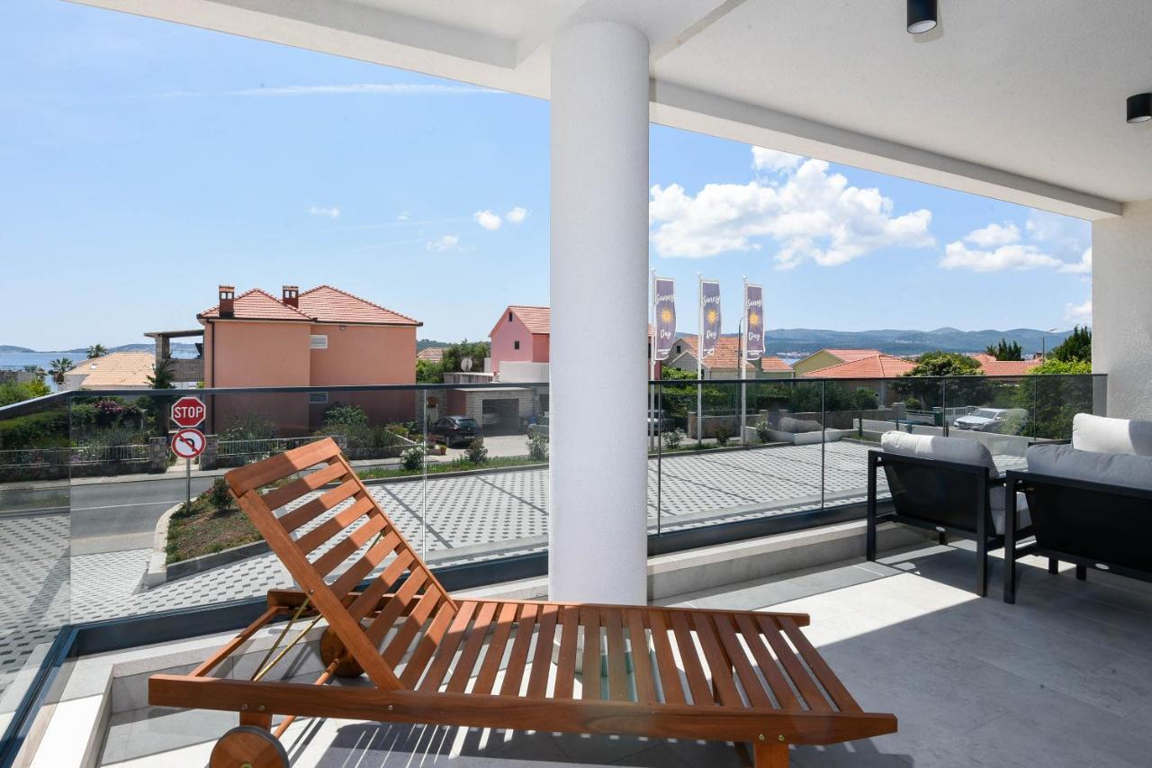 Sunny Day Luxury Holiday Apartments Оребич Экстерьер фото