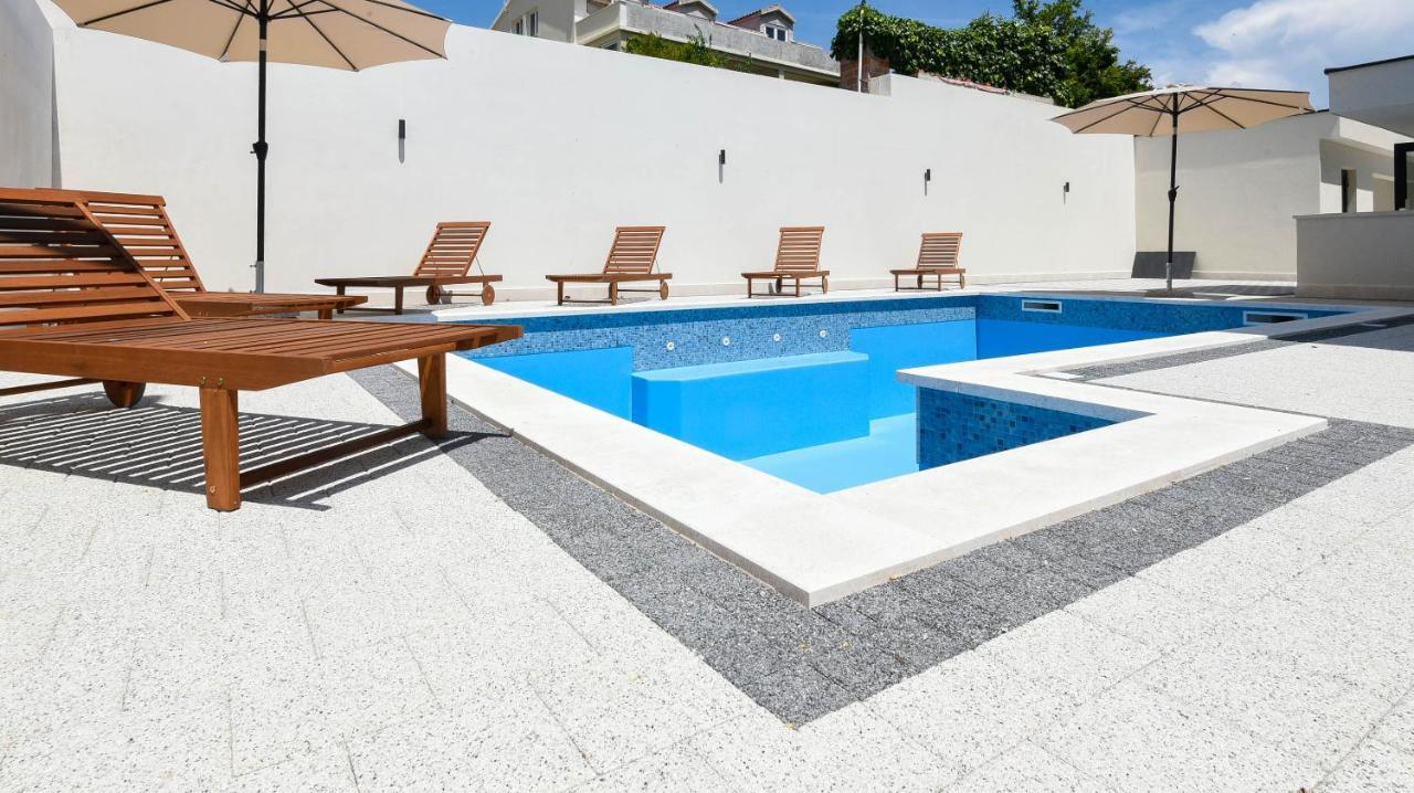 Sunny Day Luxury Holiday Apartments Оребич Экстерьер фото