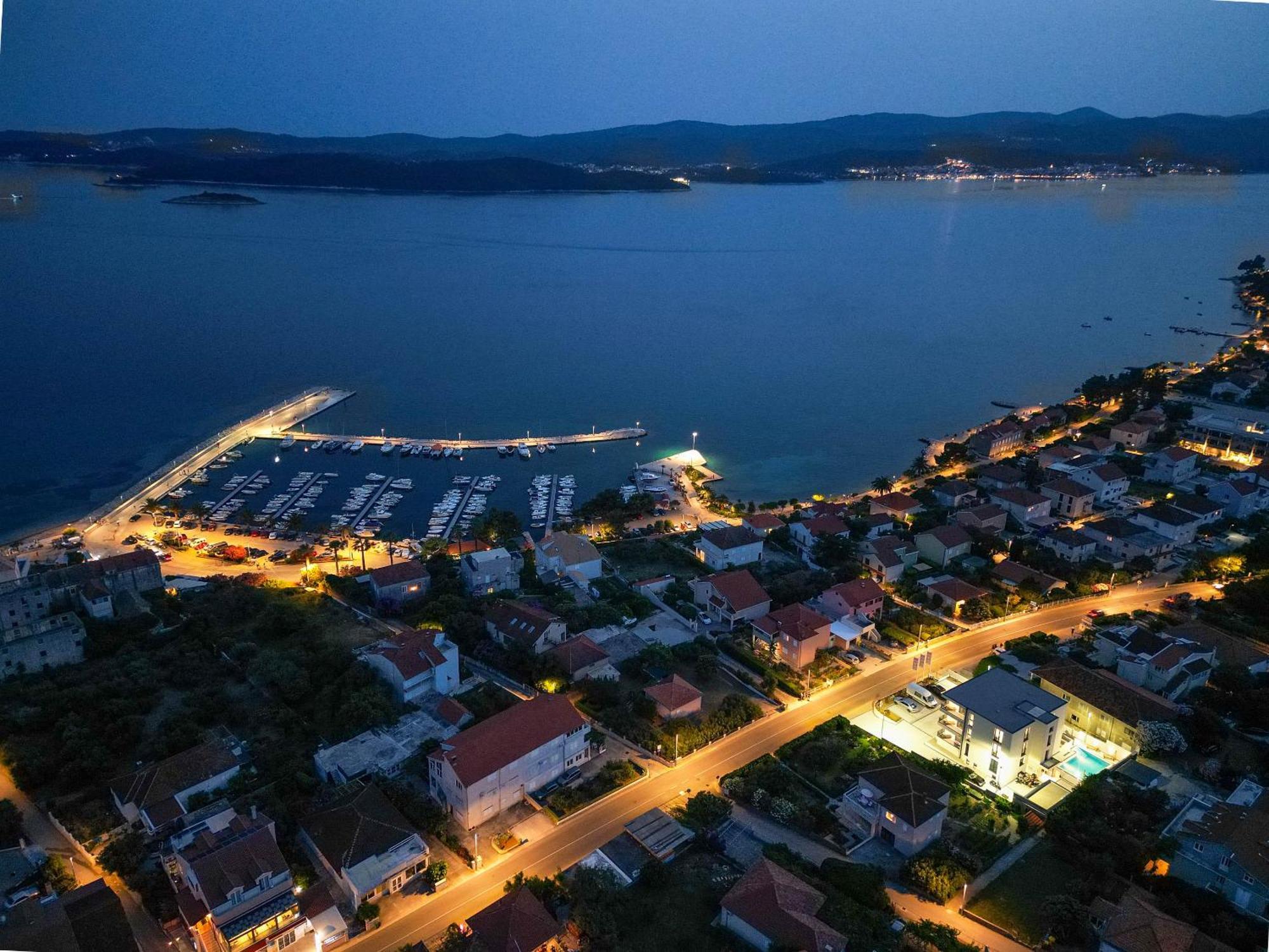 Sunny Day Luxury Holiday Apartments Оребич Экстерьер фото